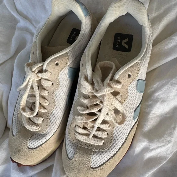 NEW Veja Rio Branco Alveomesh Sneaker women size 7 cream gravel steel MINT - Picture 8 of 11